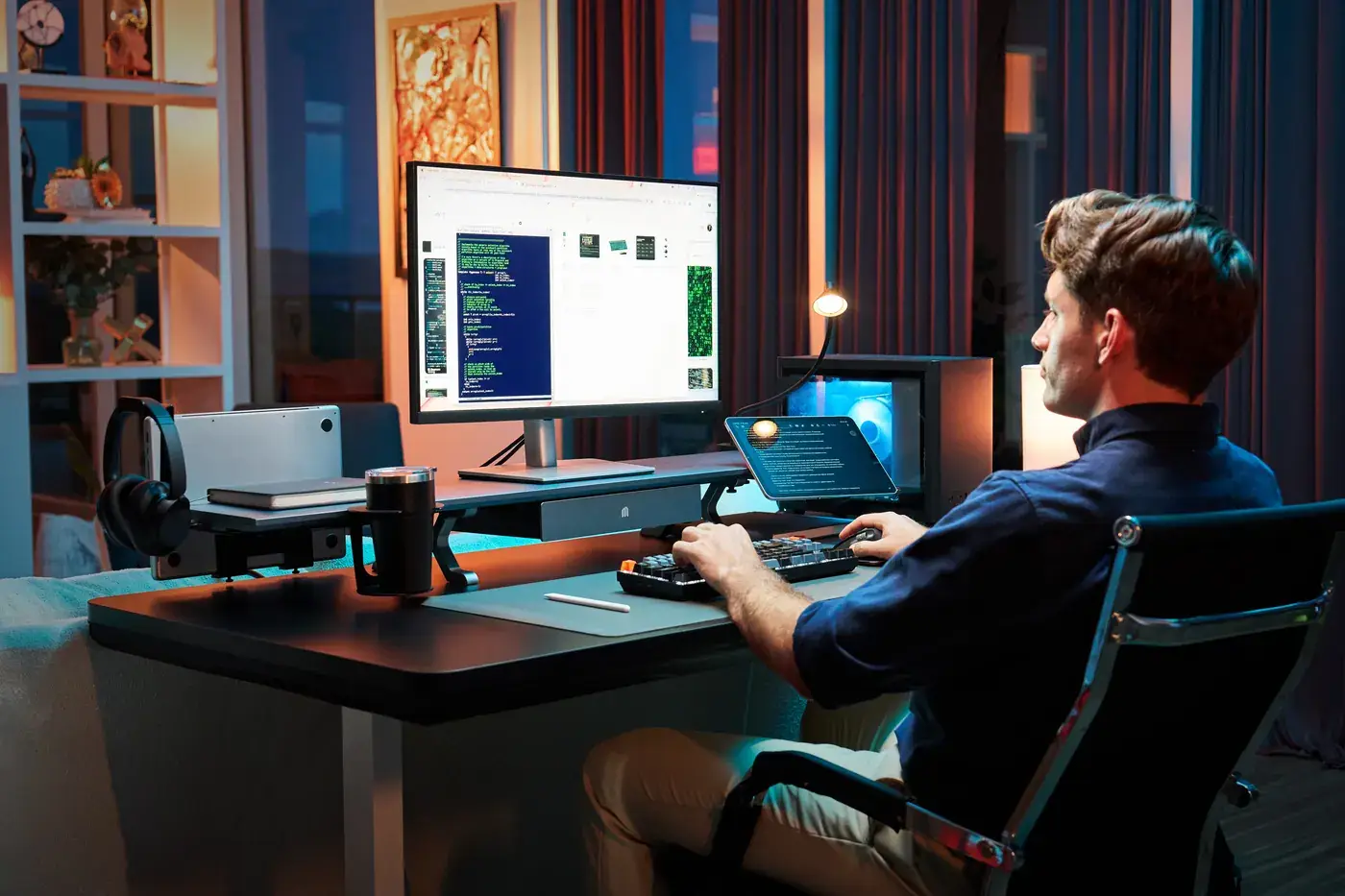 Working at a Plank-equipped desk